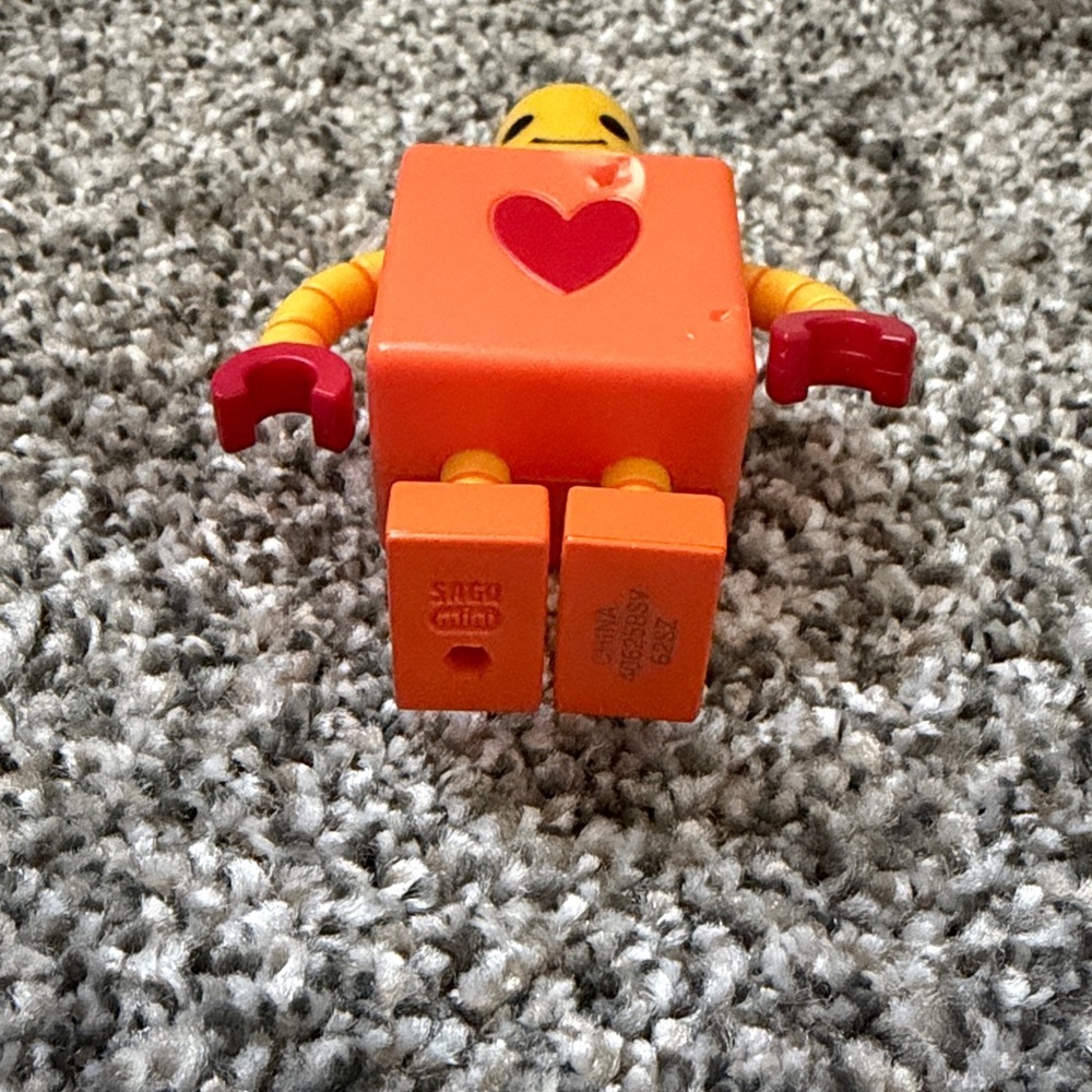 Sago Mini Hugbot - Picture 3 of 4